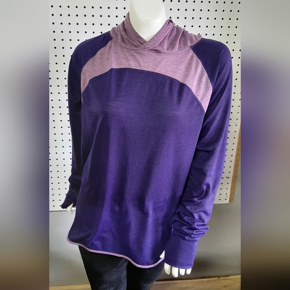 Athletic works lightweight hoodie ~ Med